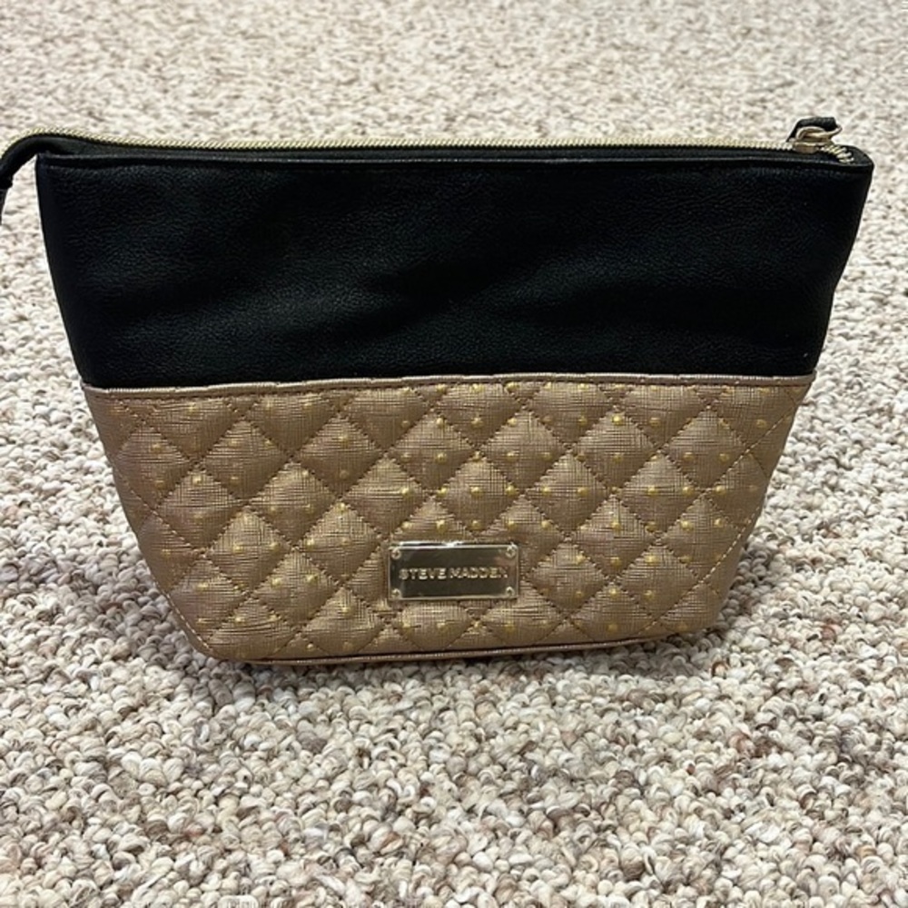 Steve Madden Make up bag l LIKE NEW